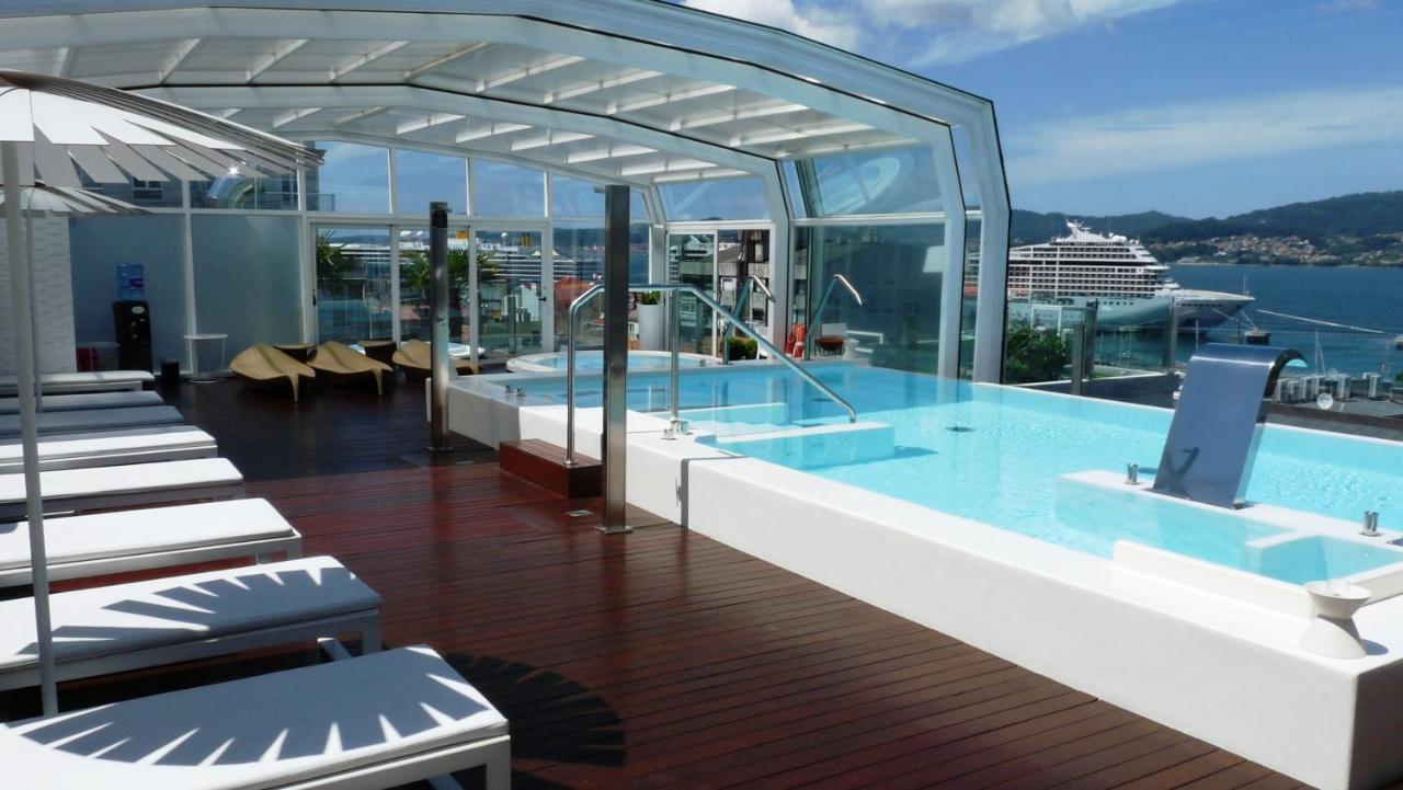 Gran Hotel Nagari Boutique&Spa Vigo Bagian luar foto The rooftop pool