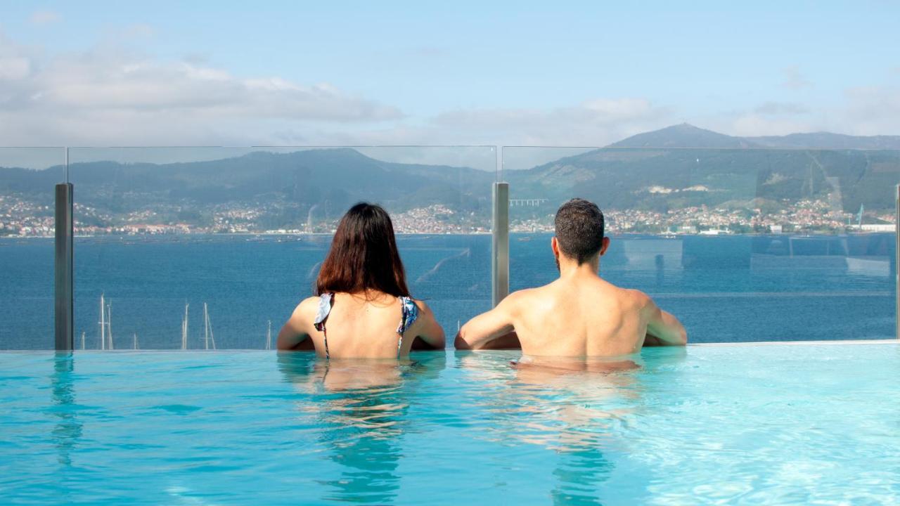 Gran Hotel Nagari Boutique&Spa Vigo Bagian luar foto Infinity pool