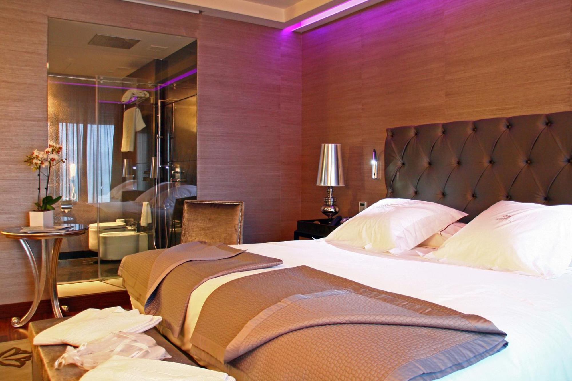 Gran Hotel Nagari Boutique&Spa Vigo Bagian luar foto A room at the hotel
