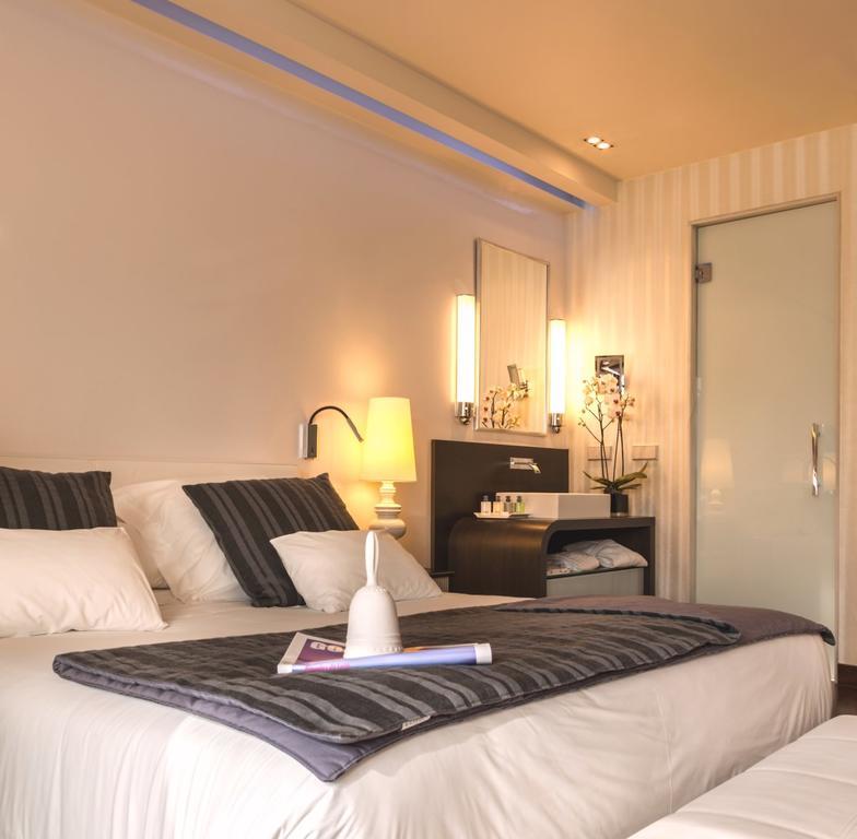 Gran Hotel Nagari Boutique&Spa Vigo Bagian luar foto A room at the hotel
