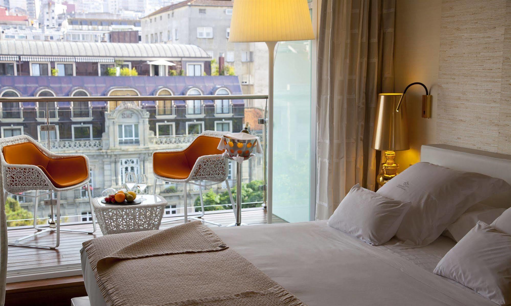 Gran Hotel Nagari Boutique&Spa Vigo Ruang foto Deluxe room